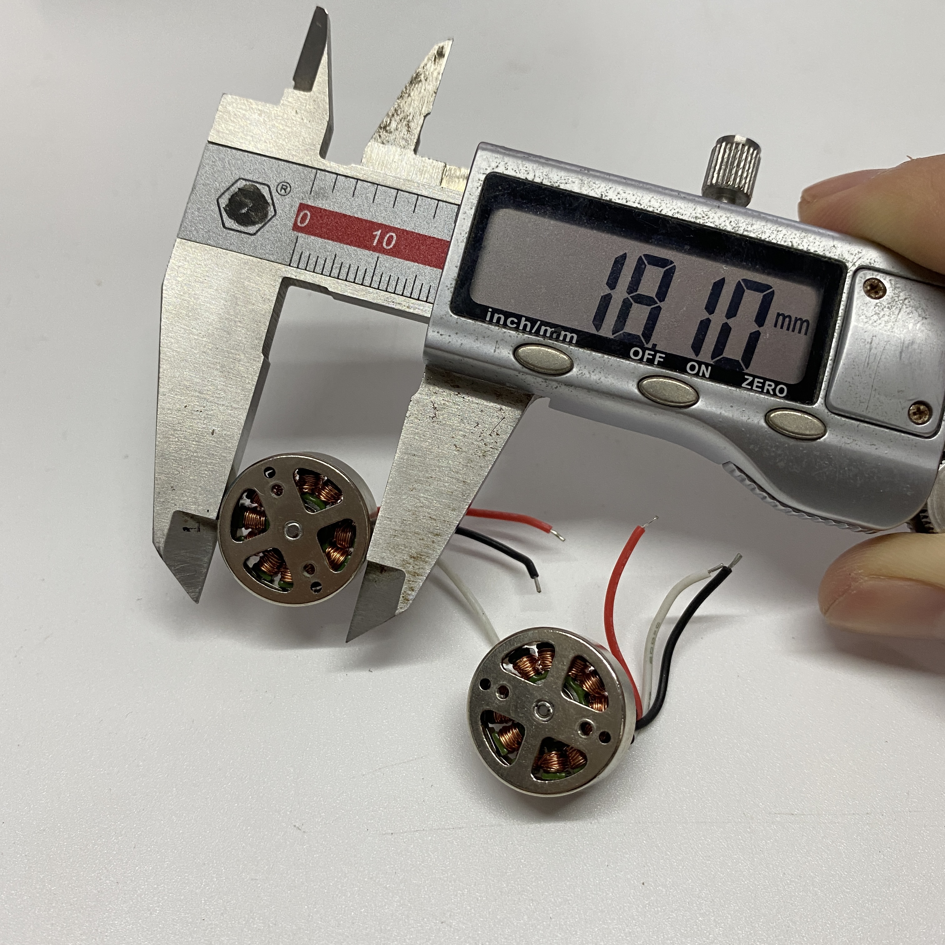 RC Drone 3.7V Brushless Motors - Drone Rc S1S recensie en prijs